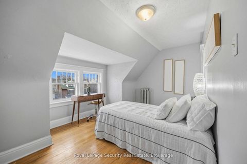 Photo 21 at 667 Ossington Avenue, Little Italy, Toronto