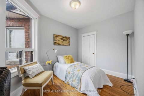 Photo 23 at 667 Ossington Avenue, Little Italy, Toronto