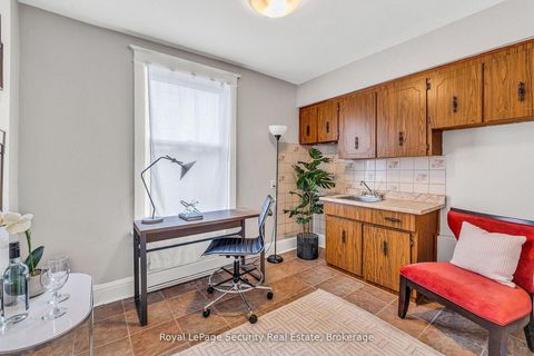 Photo 26 at 667 Ossington Avenue, Little Italy, Toronto