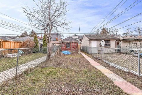 Photo 45 at 667 Ossington Avenue, Little Italy, Toronto