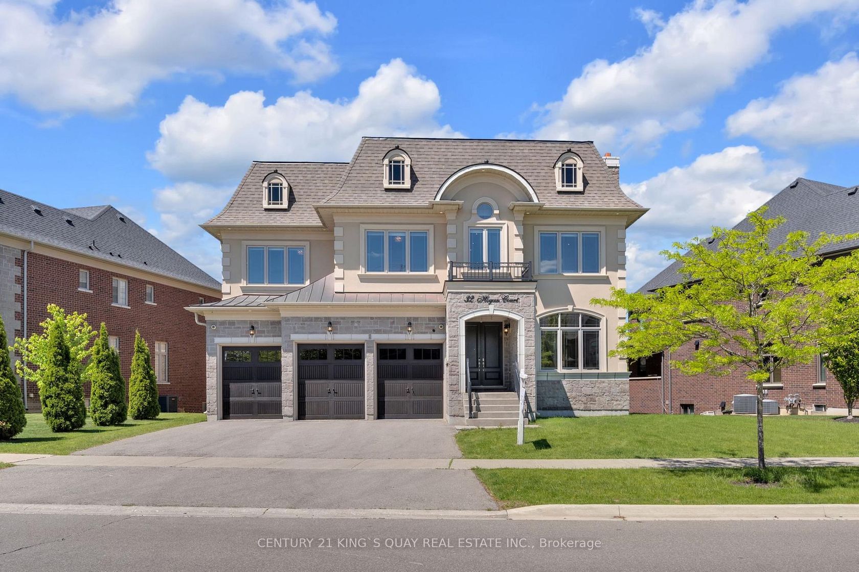 32 Hogan Court, King City, King photo 4