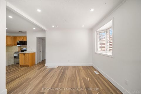 Photo 6 at 17 Barlow Road, Woburn, Toronto