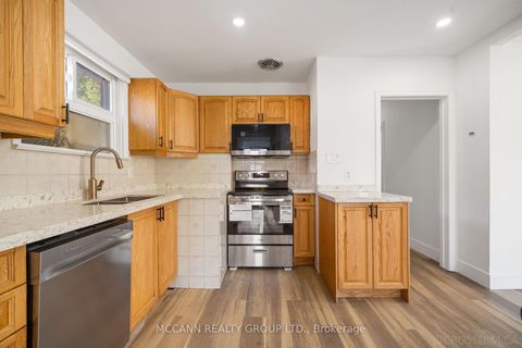 Photo 10 at 17 Barlow Road, Woburn, Toronto