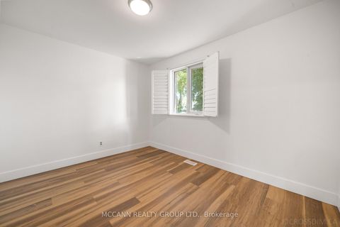 Photo 13 at 17 Barlow Road, Woburn, Toronto