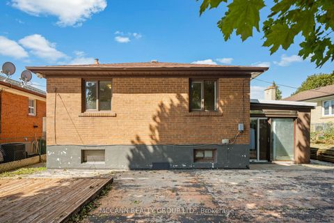 Photo 34 at 17 Barlow Road, Woburn, Toronto