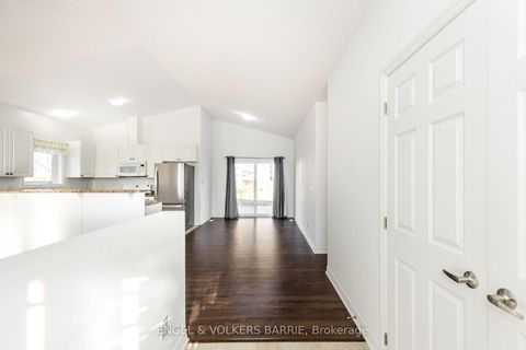 Photo 2 at 38 Linden Lane, Rural Innisfil, Innisfil