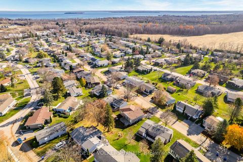 Photo 34 at 38 Linden Lane, Rural Innisfil, Innisfil