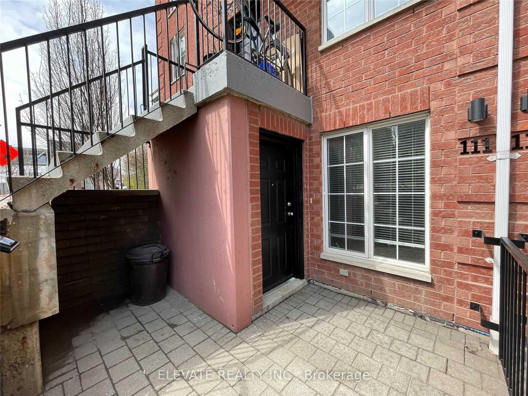 111 - 68 Douro Street, Niagara, Toronto 