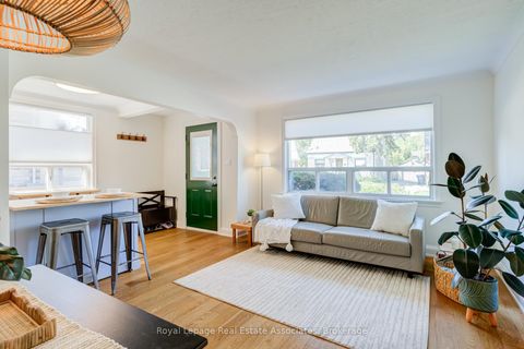Photo 2 at 43 Heale Avenue, Cliffside, Toronto
