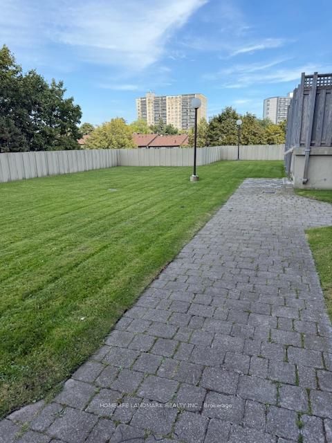Photo 3 at 1811 - 15 Torrance Road, Eglinton East, Toronto