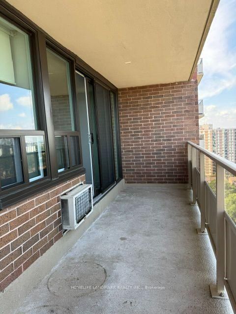 Photo 5 at 1811 - 15 Torrance Road, Eglinton East, Toronto