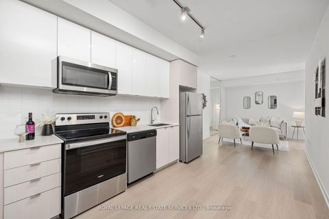 Photo 8 at 608 - 859 The Queensway, Queensway, Toronto