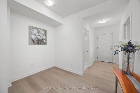 Photo 14 at 608 - 859 The Queensway, Queensway, Toronto