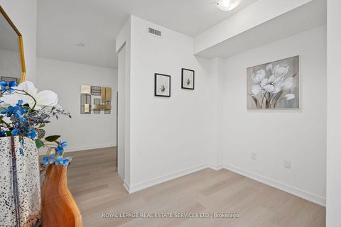 Photo 15 at 608 - 859 The Queensway, Queensway, Toronto