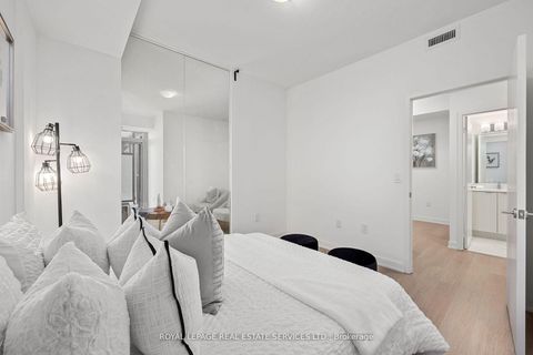 Photo 18 at 608 - 859 The Queensway, Queensway, Toronto