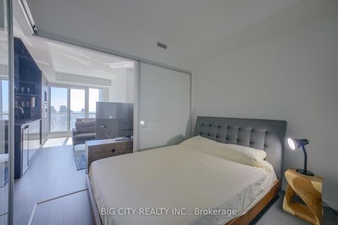 Photo 10 at 4014 - 70 Temperance Street, Bay Street Corridor, Toronto