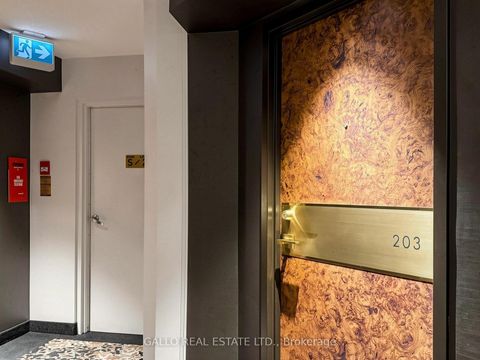 Photo 6 at 203 - 10 Kenneth Avenue, Willowdale East, Toronto