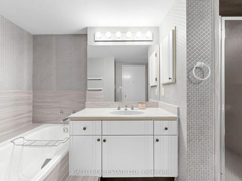 Photo 26 at 203 - 10 Kenneth Avenue, Willowdale East, Toronto