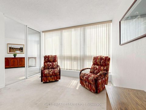 Photo 28 at 203 - 10 Kenneth Avenue, Willowdale East, Toronto