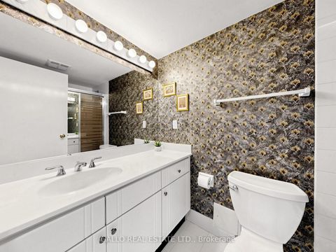 Photo 31 at 203 - 10 Kenneth Avenue, Willowdale East, Toronto