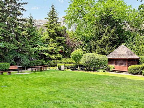 Photo 37 at 203 - 10 Kenneth Avenue, Willowdale East, Toronto