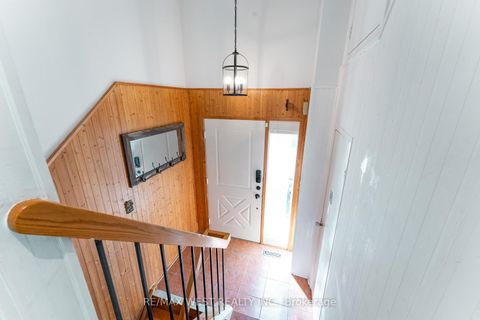 Photo 4 at 37 - 69 Maple Branch Path, The Westway, Toronto