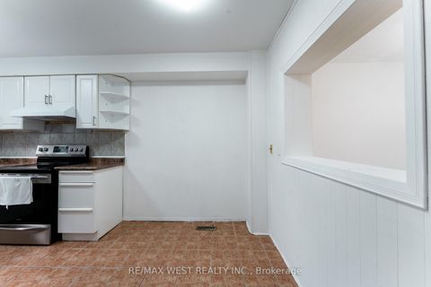 Photo 13 at 37 - 69 Maple Branch Path, The Westway, Toronto