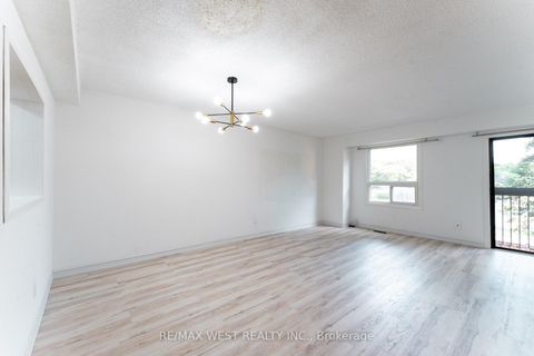Photo 14 at 37 - 69 Maple Branch Path, The Westway, Toronto