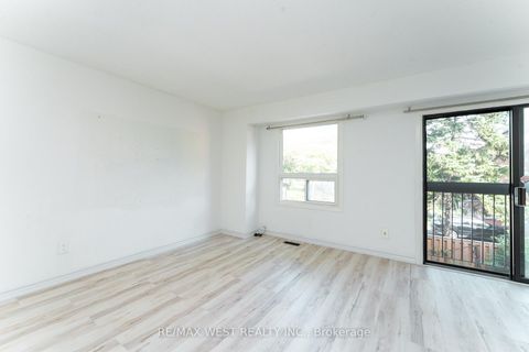 Photo 20 at 37 - 69 Maple Branch Path, The Westway, Toronto