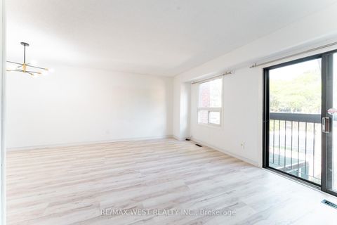 Photo 22 at 37 - 69 Maple Branch Path, The Westway, Toronto