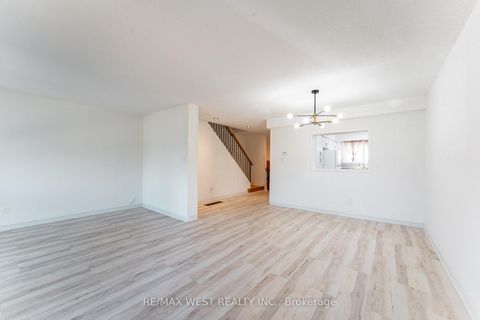 Photo 25 at 37 - 69 Maple Branch Path, The Westway, Toronto