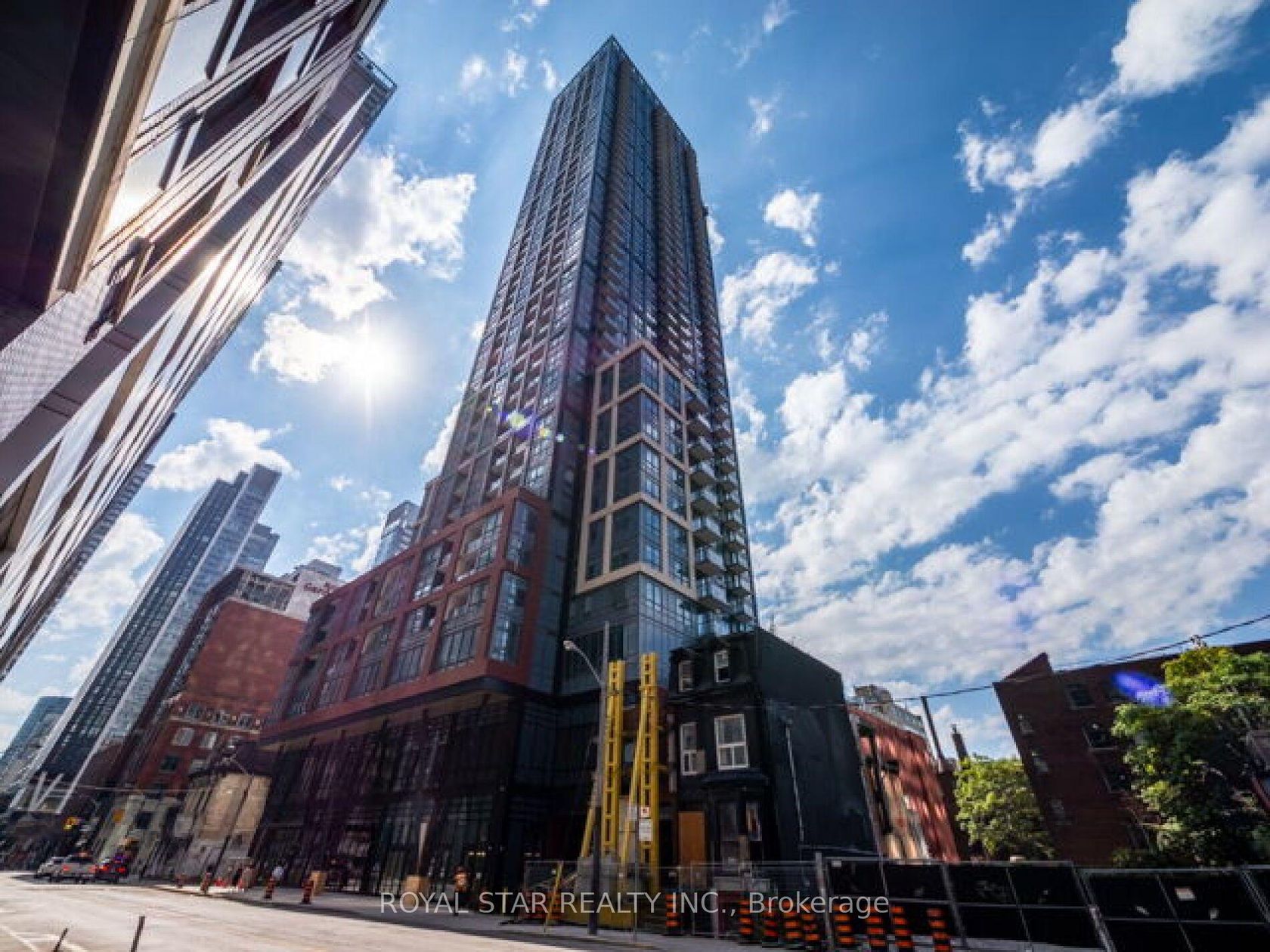 1007 - 108 Peter Street, Waterfront Communities C1, Toronto 