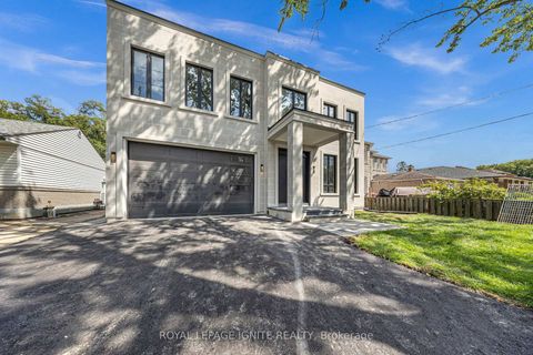 Photo 1 at 15 Deblyn Drive E, L'Amoreaux, Toronto
