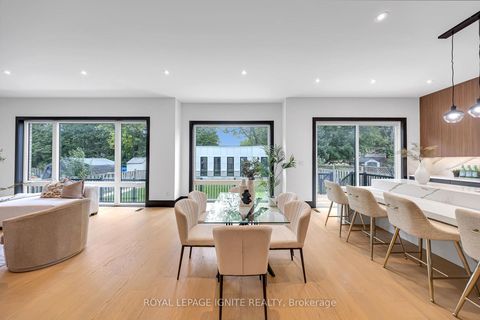 Photo 10 at 15 Deblyn Drive E, L'Amoreaux, Toronto