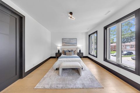 Photo 22 at 15 Deblyn Drive E, L'Amoreaux, Toronto
