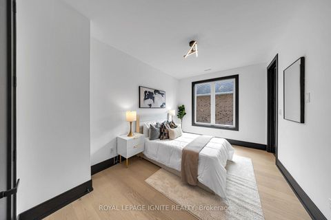 Photo 24 at 15 Deblyn Drive E, L'Amoreaux, Toronto