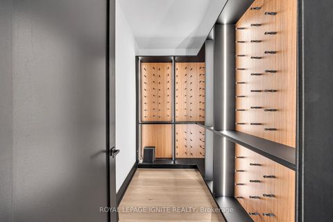 Photo 35 at 15 Deblyn Drive E, L'Amoreaux, Toronto