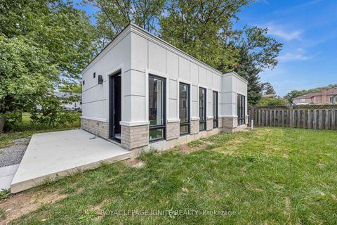 Photo 42 at 15 Deblyn Drive E, L'Amoreaux, Toronto
