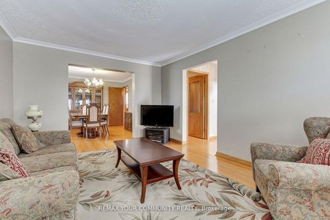 Photo 4 at 41A North Edgely Avenue, Birchmount, Toronto