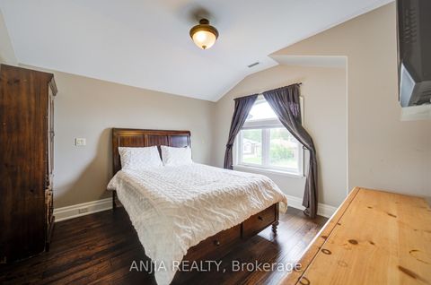 Photo 29 at 452 Fernleigh Circle S, Crosby, Richmond Hill