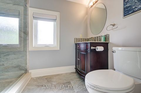 Photo 31 at 452 Fernleigh Circle S, Crosby, Richmond Hill