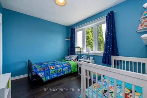 Photo 9 at 129 Chalmers Drive, Painswick South, Barrie