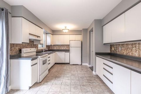 Photo 7 at 94 Ferguson Drive, Northwest, Barrie