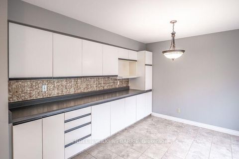 Photo 11 at 94 Ferguson Drive, Northwest, Barrie