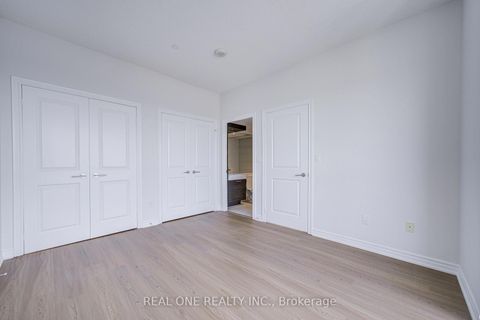 Photo 23 at 5814 - 386 Yonge Street, Bay Street Corridor, Toronto