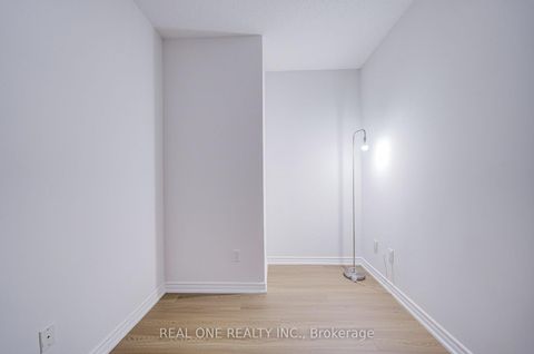 Photo 29 at 5814 - 386 Yonge Street, Bay Street Corridor, Toronto