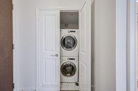 Photo 36 at 5814 - 386 Yonge Street, Bay Street Corridor, Toronto