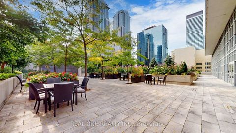 Photo 41 at 5814 - 386 Yonge Street, Bay Street Corridor, Toronto