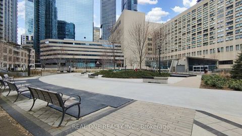 Photo 43 at 5814 - 386 Yonge Street, Bay Street Corridor, Toronto