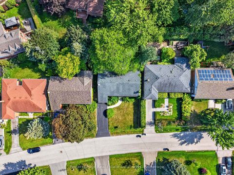 Photo 1 at 7 Greening Crescent, Rosethorn, Toronto